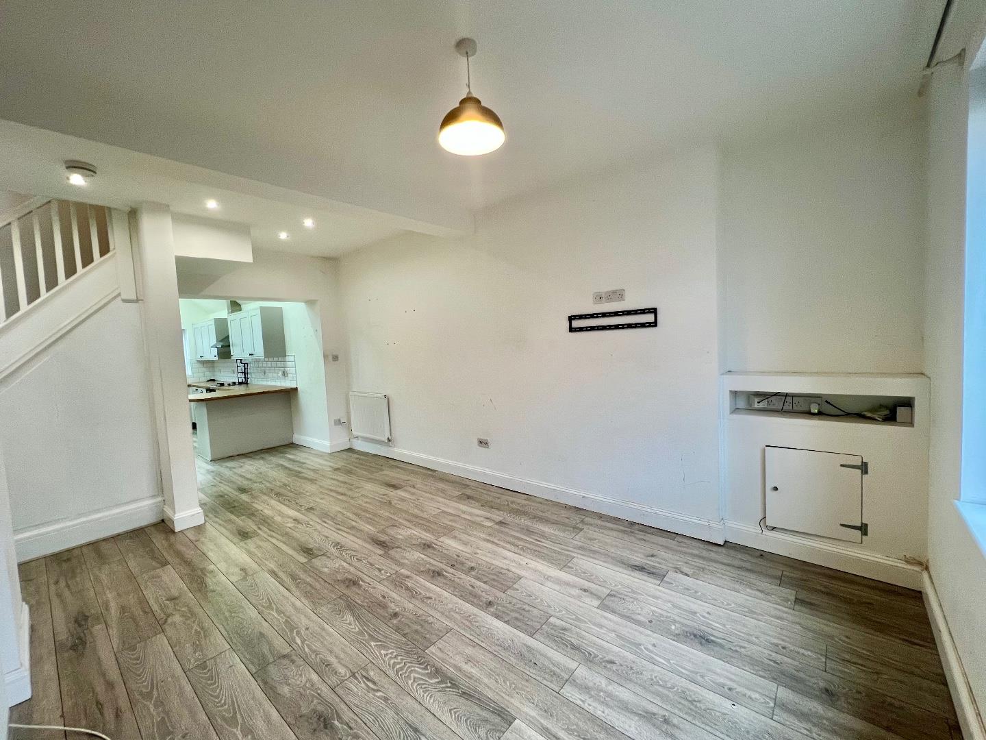 Sunnyside Roads, Bridgend County Borough, CF31 4AF